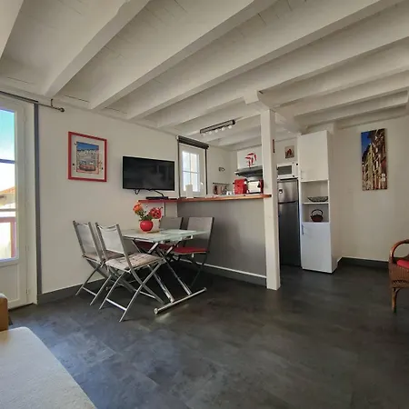 St Jean De Luz, Appt Dupplex2 Pers A 100 Metre De La * サン＝ジャン＝ド＝リュズ